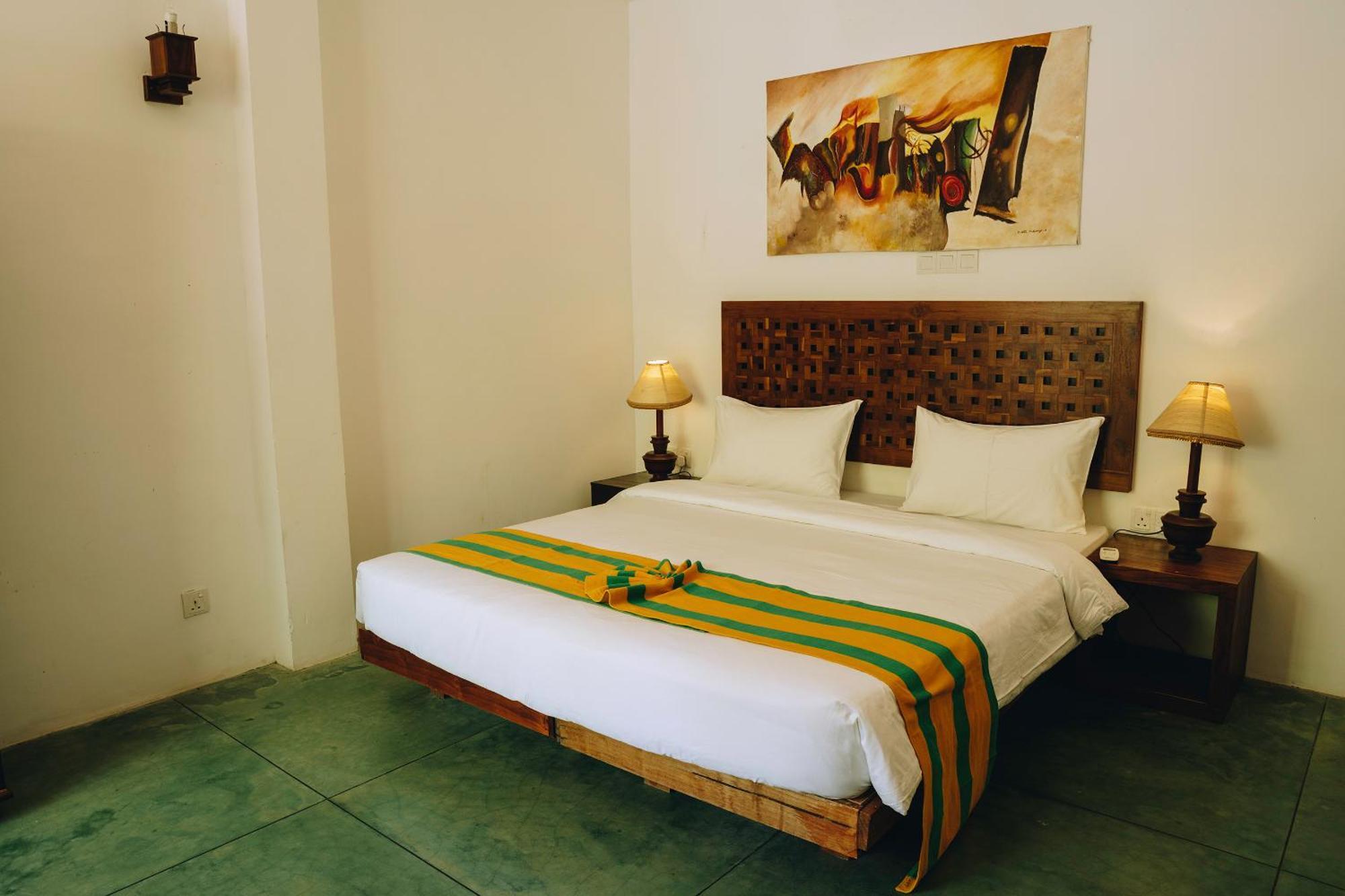 Yala Oga Reach Hotel Tissamaharama Exterior photo
