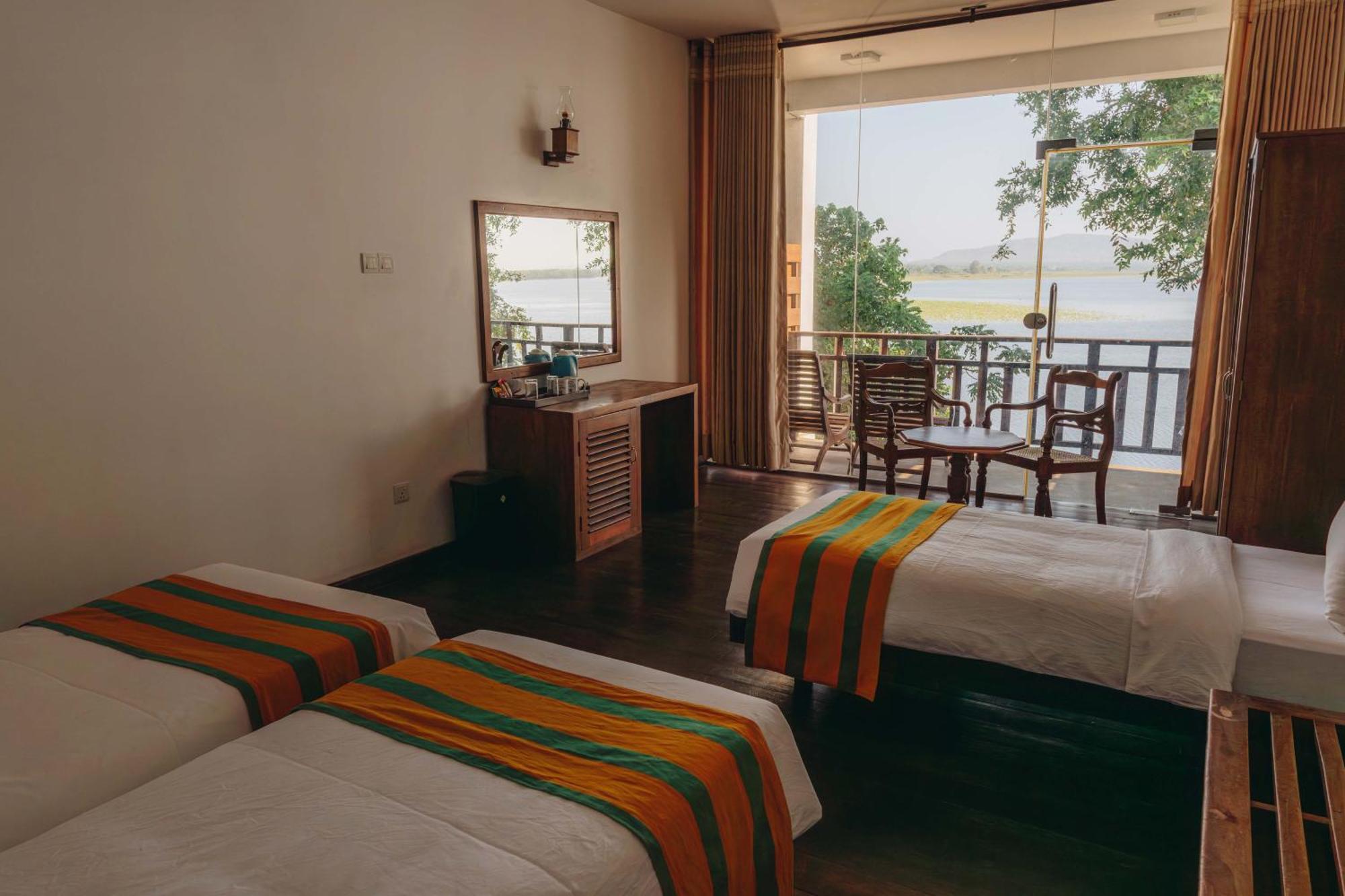 Yala Oga Reach Hotel Tissamaharama Exterior photo