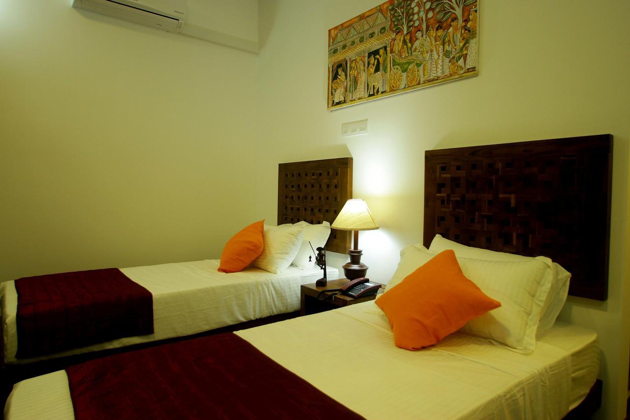Yala Oga Reach Hotel Tissamaharama Exterior photo