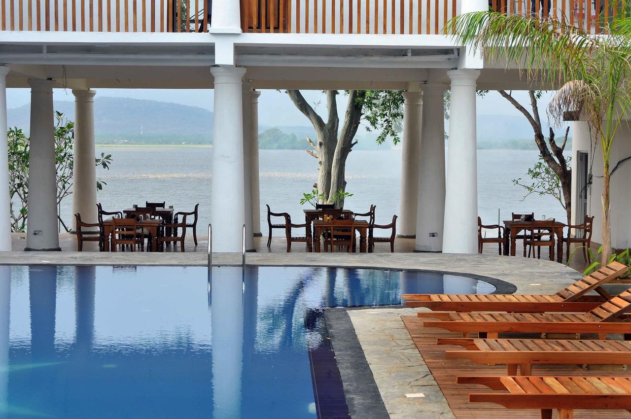 Yala Oga Reach Hotel Tissamaharama Exterior photo
