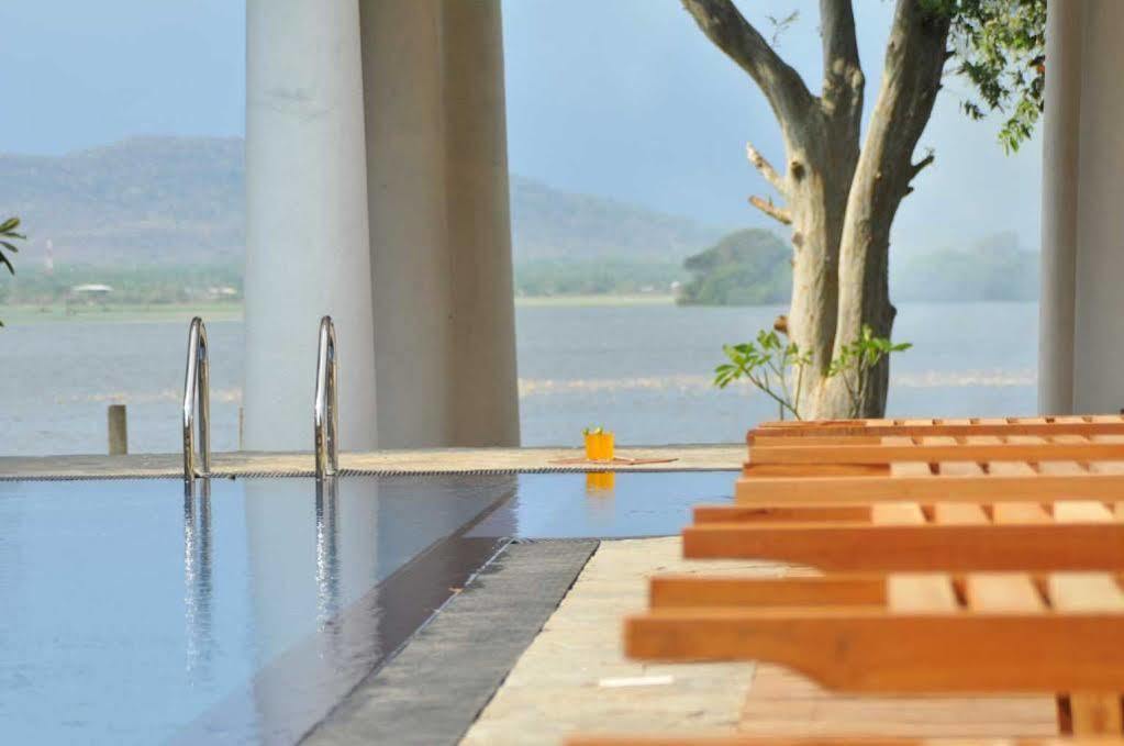 Yala Oga Reach Hotel Tissamaharama Exterior photo